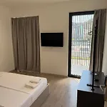 Leon Hotel